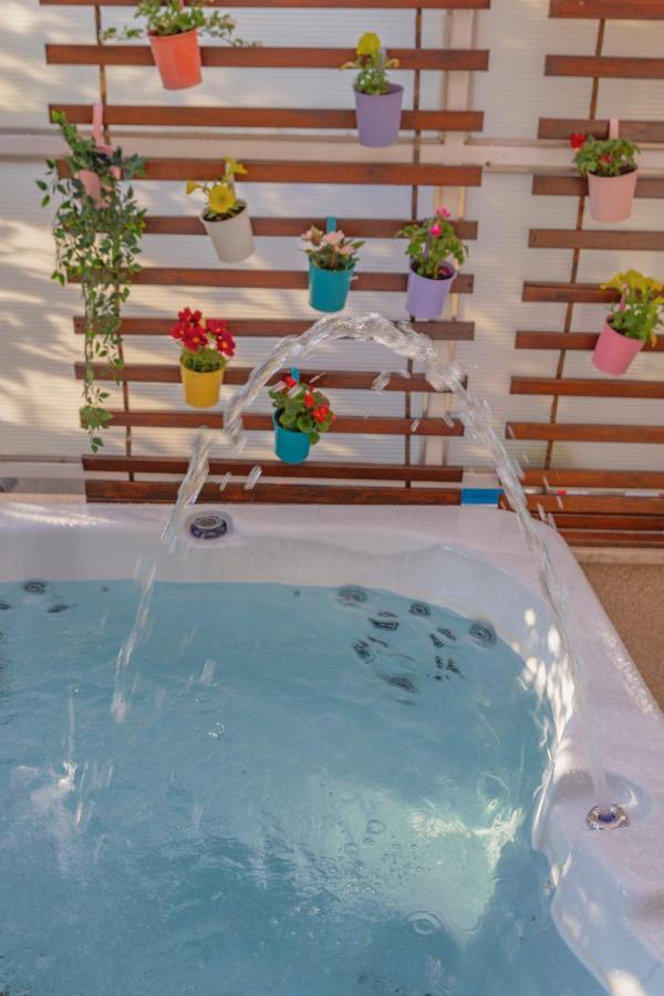 New Delux Green Garden Apartment With Hotube **** Split Eksteriør bilde